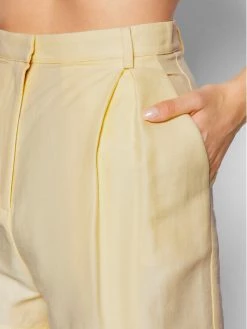 Patrizia Pepe Γυναίκες Υφασμάτινα Σορτς Σορτς υφασμάτινο 8P0408/A017-M417 Κίτρινο Regular Fit Κίτρινο -Patrizia Pepe Κατάστημα unnamed file 1236