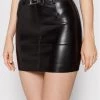 Patrizia Pepe Γυναίκες Mini Φούστα από απομίμηση δέρματος 8G0285/E005-K103 Μαύρο Slim Fit Μαύρο -Patrizia Pepe Κατάστημα unnamed file 3348