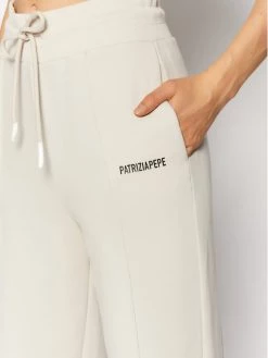 Patrizia Pepe Γυναίκες Παντελόνια Φόρμας Παντελόνι φόρμας 2P1349/A9R5-W330 Μπεζ Regular Fit Μπεζ 10 Patrizia Pepe Γυναίκες Παντελόνια Φόρμας Παντελόνι φόρμας 2P1349/A9R5-W330 Μπεζ Regular Fit Μπεζ -Patrizia Pepe Κατάστημα unnamed file 893